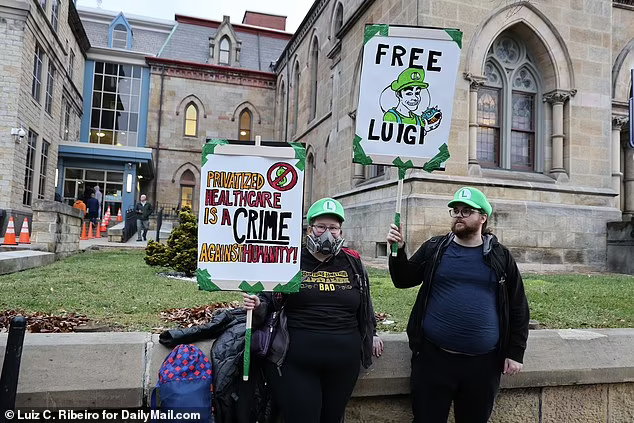 free luigi.png