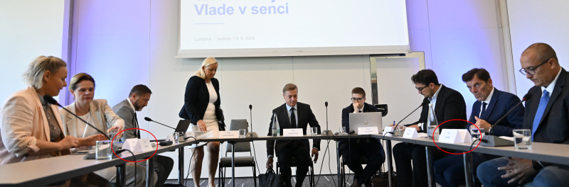 odsotni vlada v senci.png