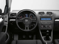 1299709-golf-vi-interior.jpg